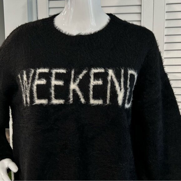 NWT Hem  Thread Fuzzy Knit Sweater - Picture 8 of 11